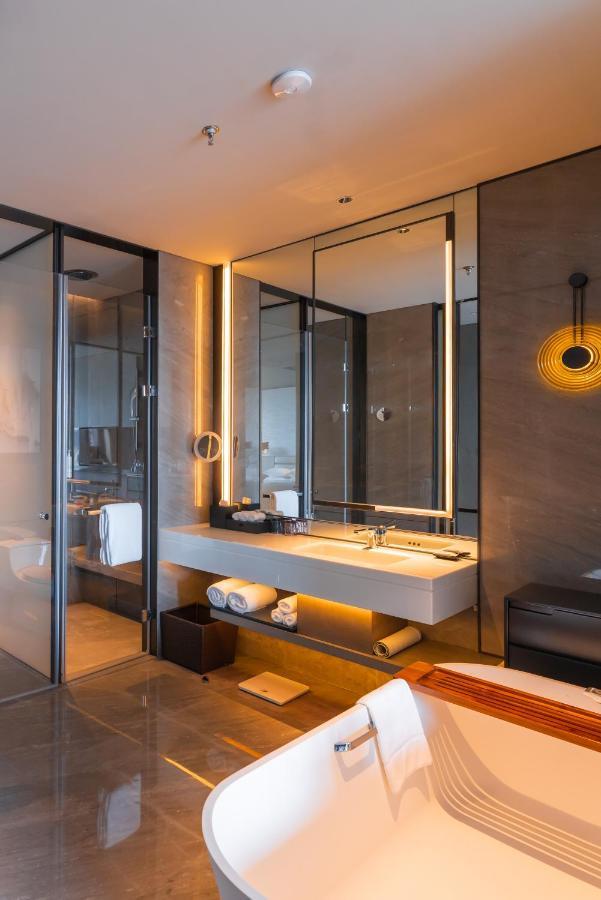 Wuhan Marriott Hotel Optics Valley Экстерьер фото